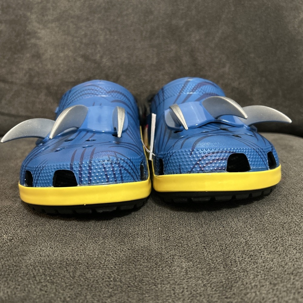Crocs Wolverine Classic Clog Men 10 Blue Yellow Marvel Claw Superhero 211779-90H - Picture 3 of 9